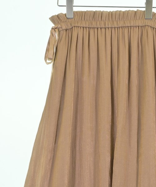 QUEENS COURT กระโปรงยาวถึงเข่า