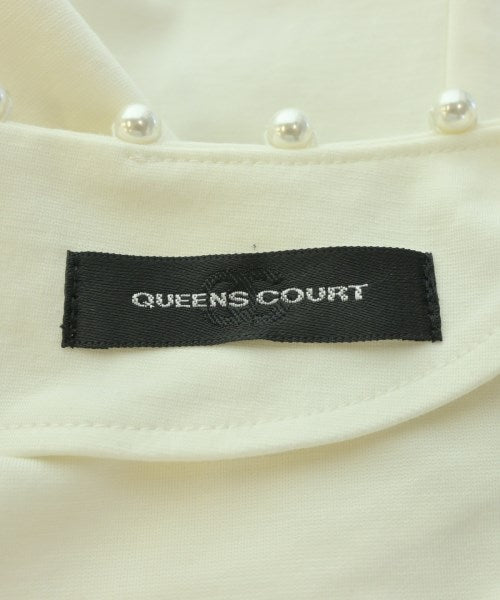 QUEENS COURT เสื้อยืด/เสื้อท็อปส์