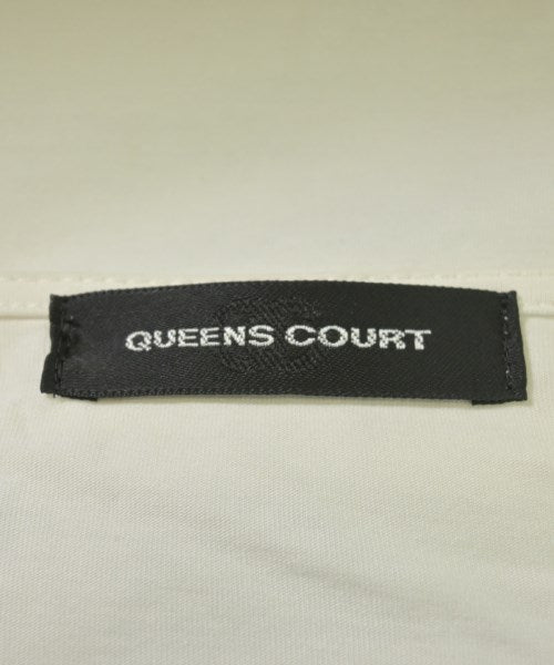 QUEENS COURT เสื้อยืด/เสื้อท็อปส์