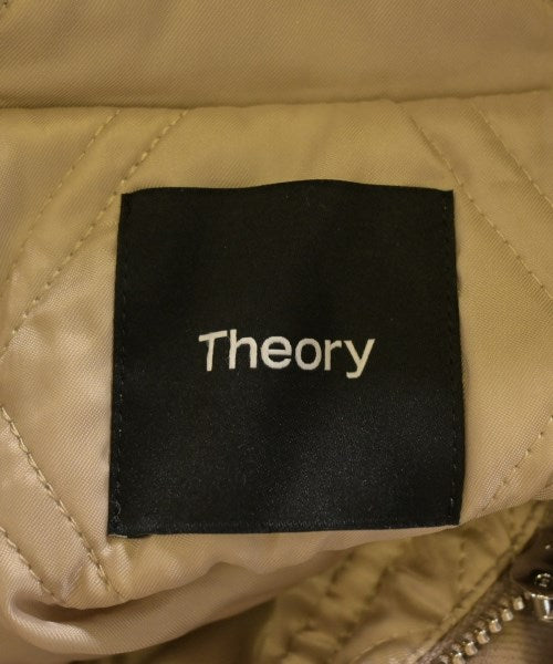 Theory แจ็คเก็ตเบลาส์ อื่น