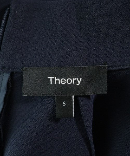 Theory เสื้อสตรี