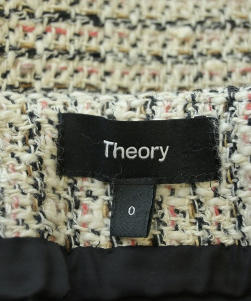 Theory กระโปรงยาวถึงเข่า