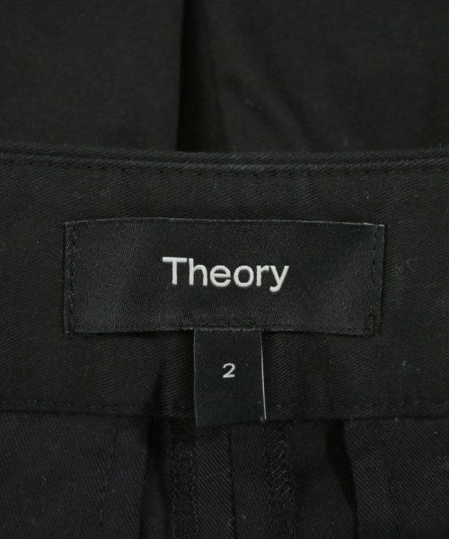 Theory กางเกงขาสั้น
