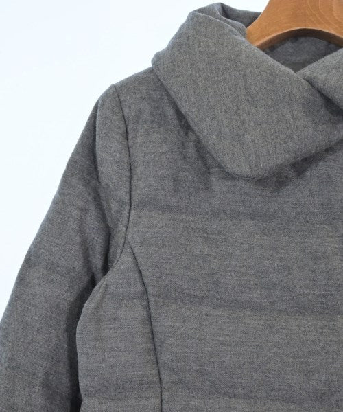 Theory เสื้อโค้ทดาวน์