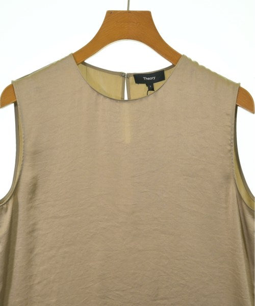 Theory เสื้อสตรี
