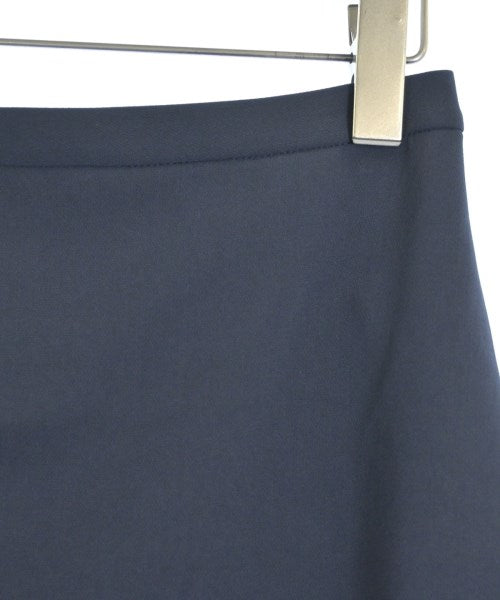 Theory กระโปรงยาวถึงเข่า