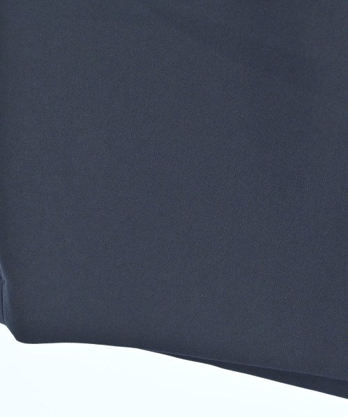 Theory กระโปรงยาวถึงเข่า