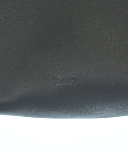 Theory กระเป๋าสะพาย