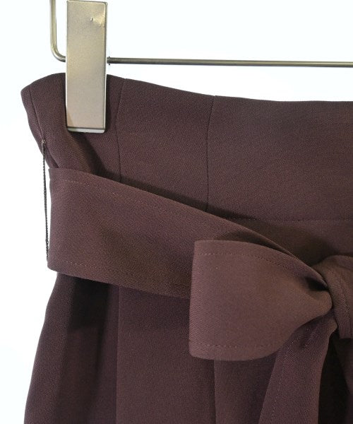 Theory กระโปรงยาวถึงเข่า