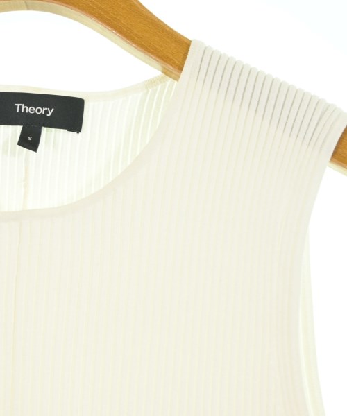 Theory เสื้อแขนกุด