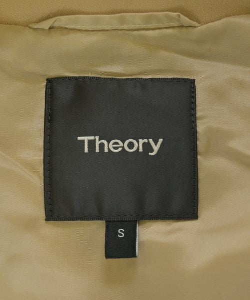 Theory เสื้อโค้ท อื่น