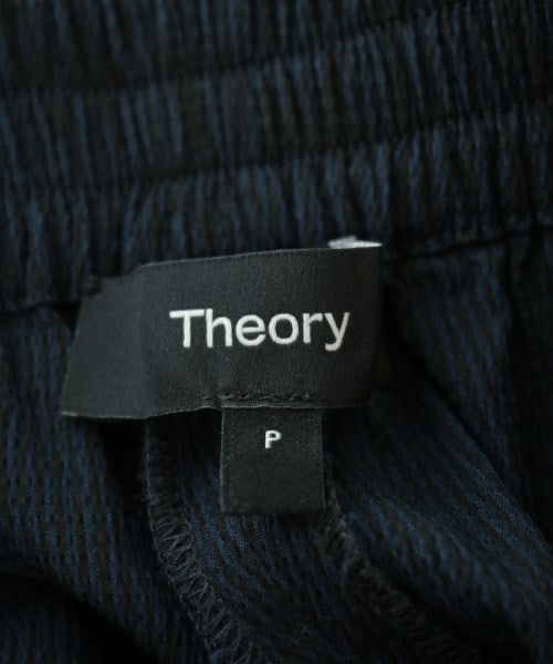Theory กางเกง อื่น