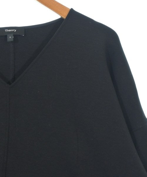 Theory เสื้อยืด/เสื้อท็อปส์