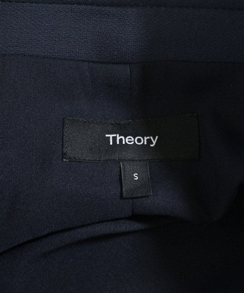 Theory เสื้อโค้ท อื่น