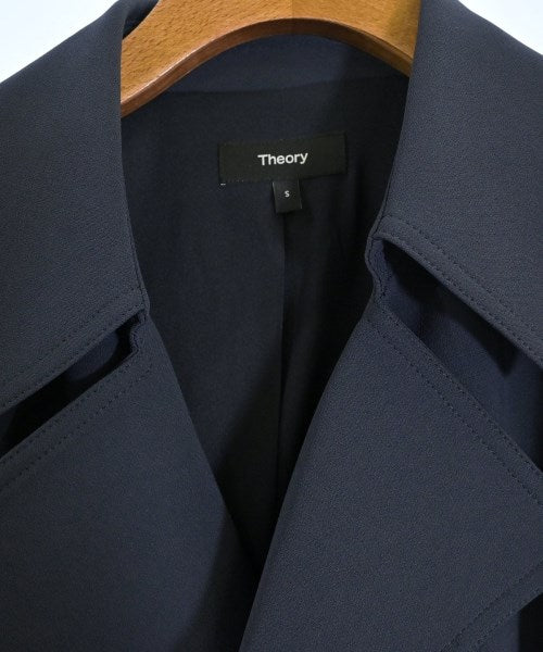 Theory เสื้อโค้ท อื่น
