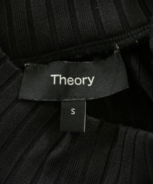Theory เสื้อยืด/เสื้อท็อปส์