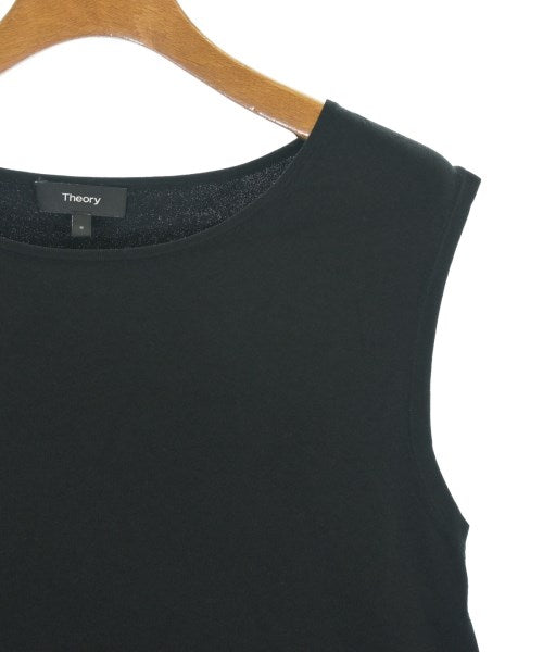 Theory เสื้อแขนกุด
