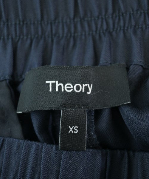 Theory กางเกง อื่น