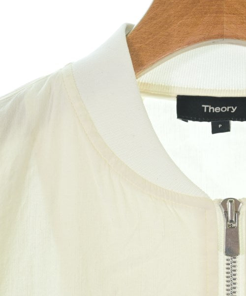 Theory แจ็คเก็ตเบลาส์