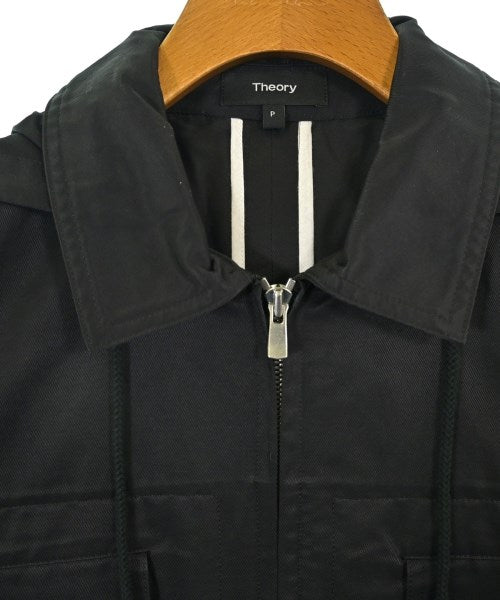 Theory แจ็คเก็ตเบลาส์