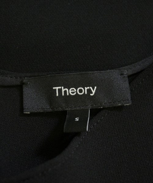 Theory เสื้อสตรี