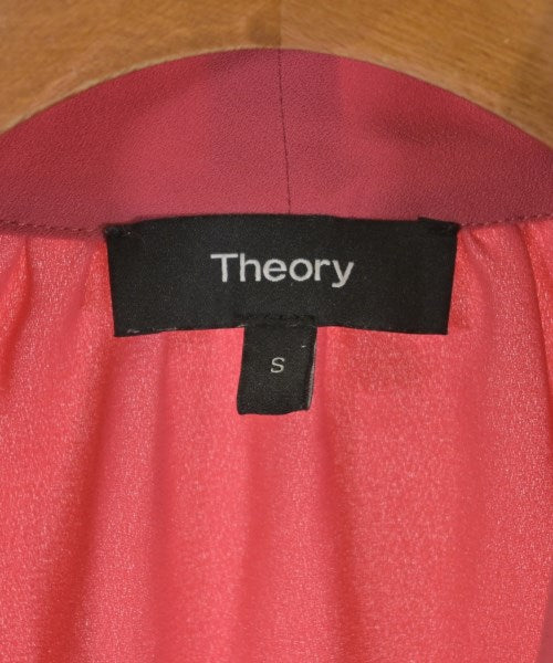 Theory เสื้อสตรี