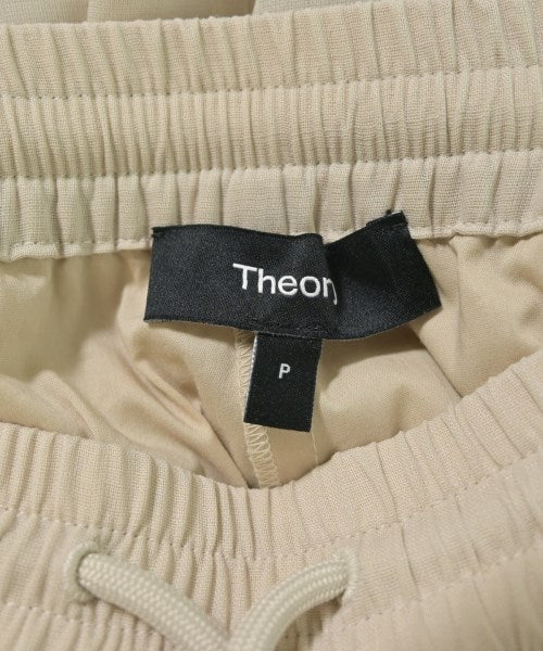 Theory กางเกง อื่น