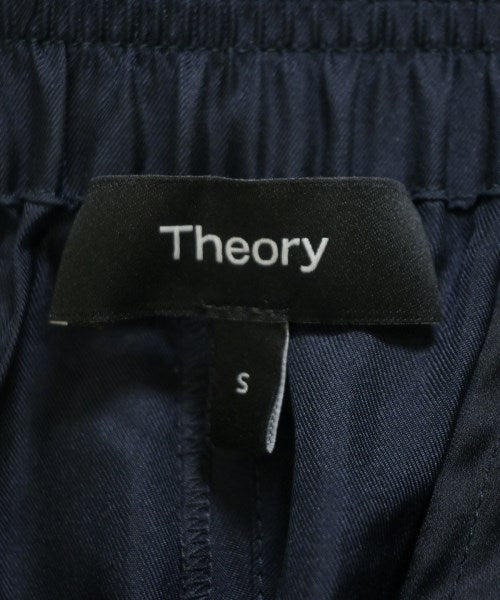 Theory กางเกง อื่น