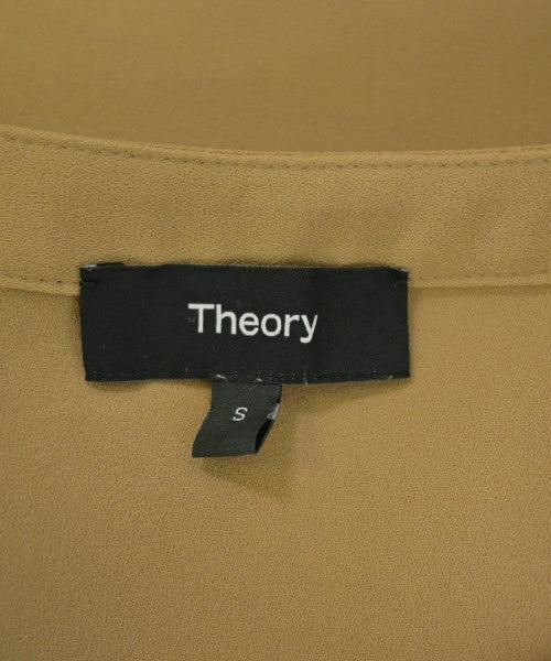 Theory เสื้อสตรี