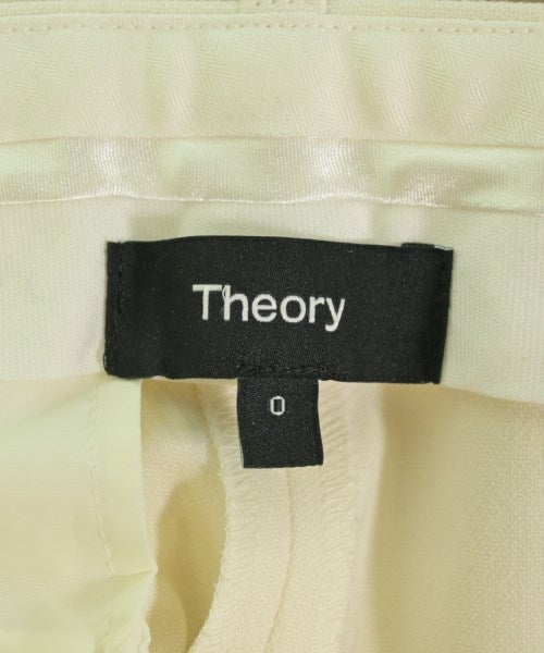 Theory กางเกง อื่น