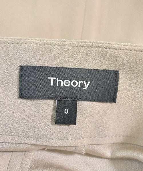Theory กางเกง อื่น