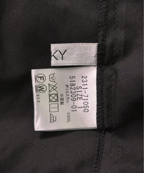 VICKY กระโปรงยาวถึงเข่า