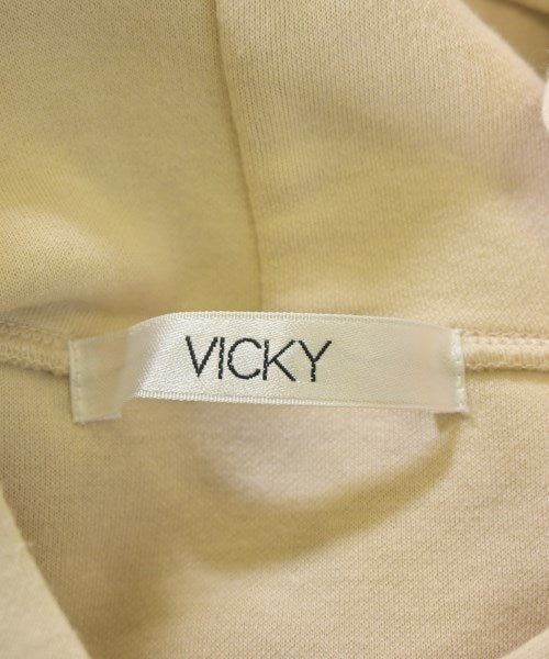 VICKY เสื้อฮู้ด