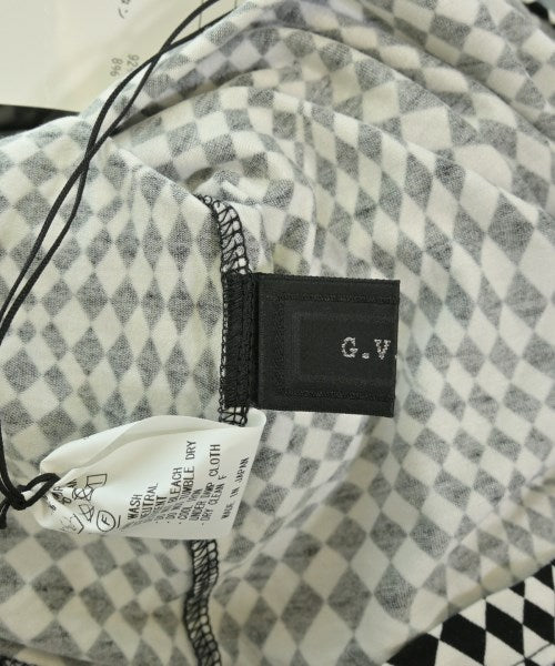 G.V.G.V. เสื้อยืด/เสื้อท็อปส์