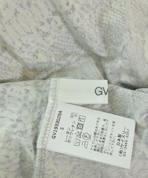 G.V.G.V. เสื้อยืด/เสื้อท็อปส์