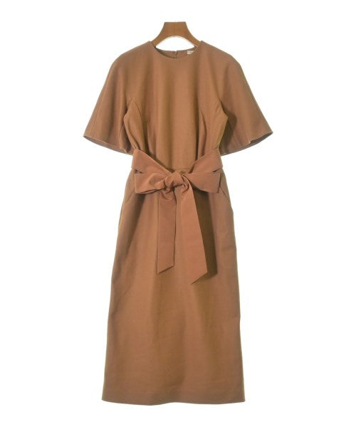 DESIGNWORKS ชุดเดรส