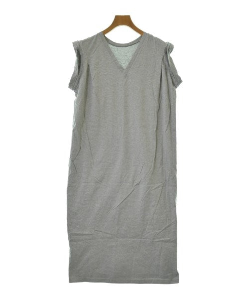 DESIGNWORKS ชุดเดรส