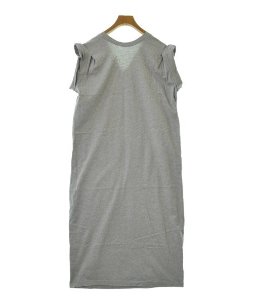 DESIGNWORKS ชุดเดรส