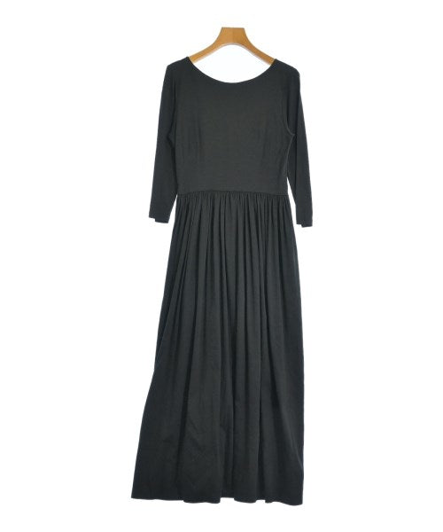 DESIGNWORKS ชุดเดรส