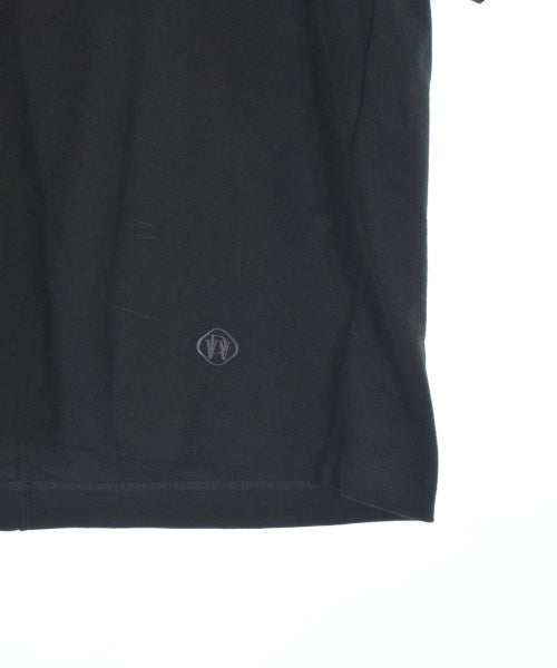 DESIGNWORKS เสื้อยืด/เสื้อท็อปส์