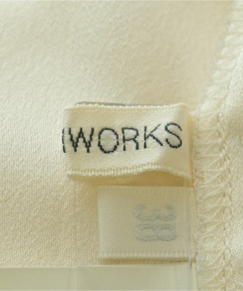 DESIGNWORKS เสื้อสตรี