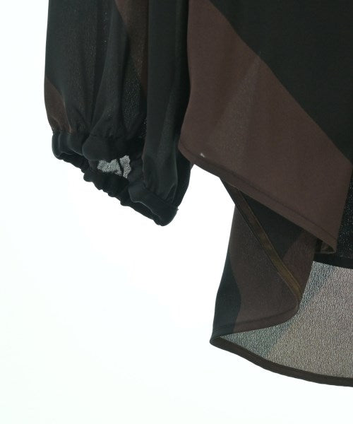 GRACE Class เสื้อสตรี