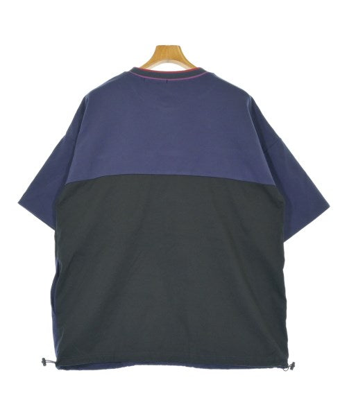 FRAPBOIS เสื้อยืด/เสื้อท็อปส์