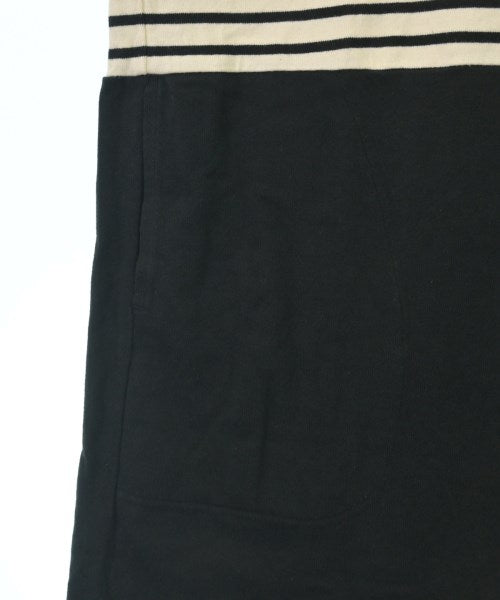 FRAPBOIS เสื้อยืด/เสื้อท็อปส์
