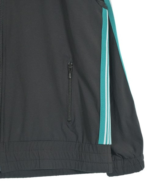 Needles เสื้อพาร์กาภูเขา