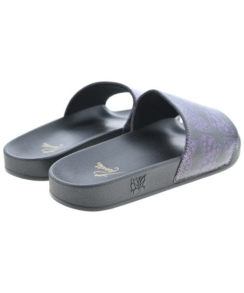 Needles รองเท้าแตะ