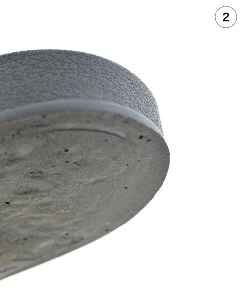 Needles รองเท้าแตะ