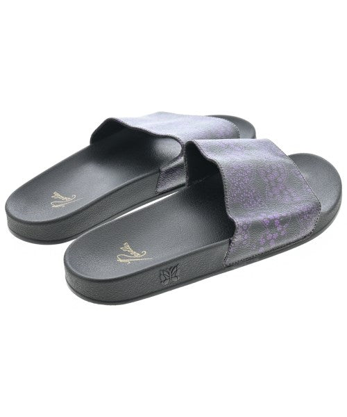 Needles รองเท้าแตะ