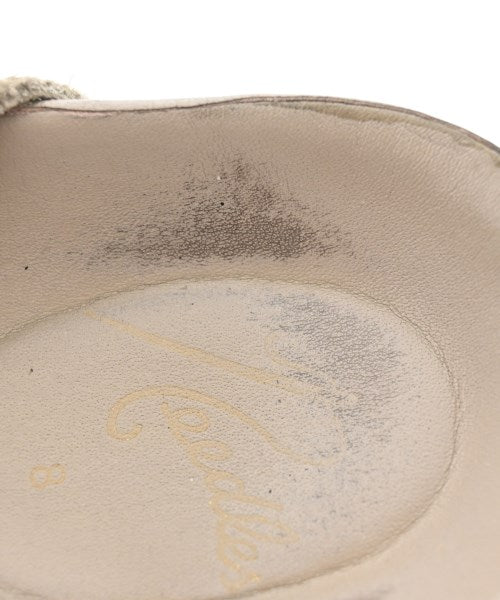 Needles รองเท้าแตะ