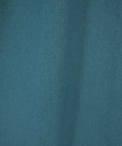 Viaggio Blu กระโปรงยาวถึงเข่า